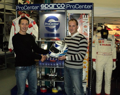 MaX5 Cup kampioen wint prijs van ProRacing